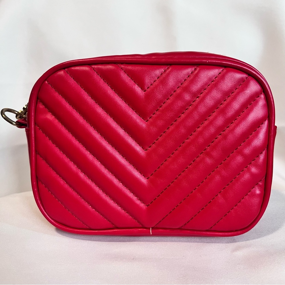 SHEIN Red Chevron Shoulder Bag